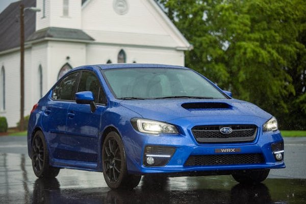 Quel rôle joue le détecteur de pluie dans l'éco-conduite ?